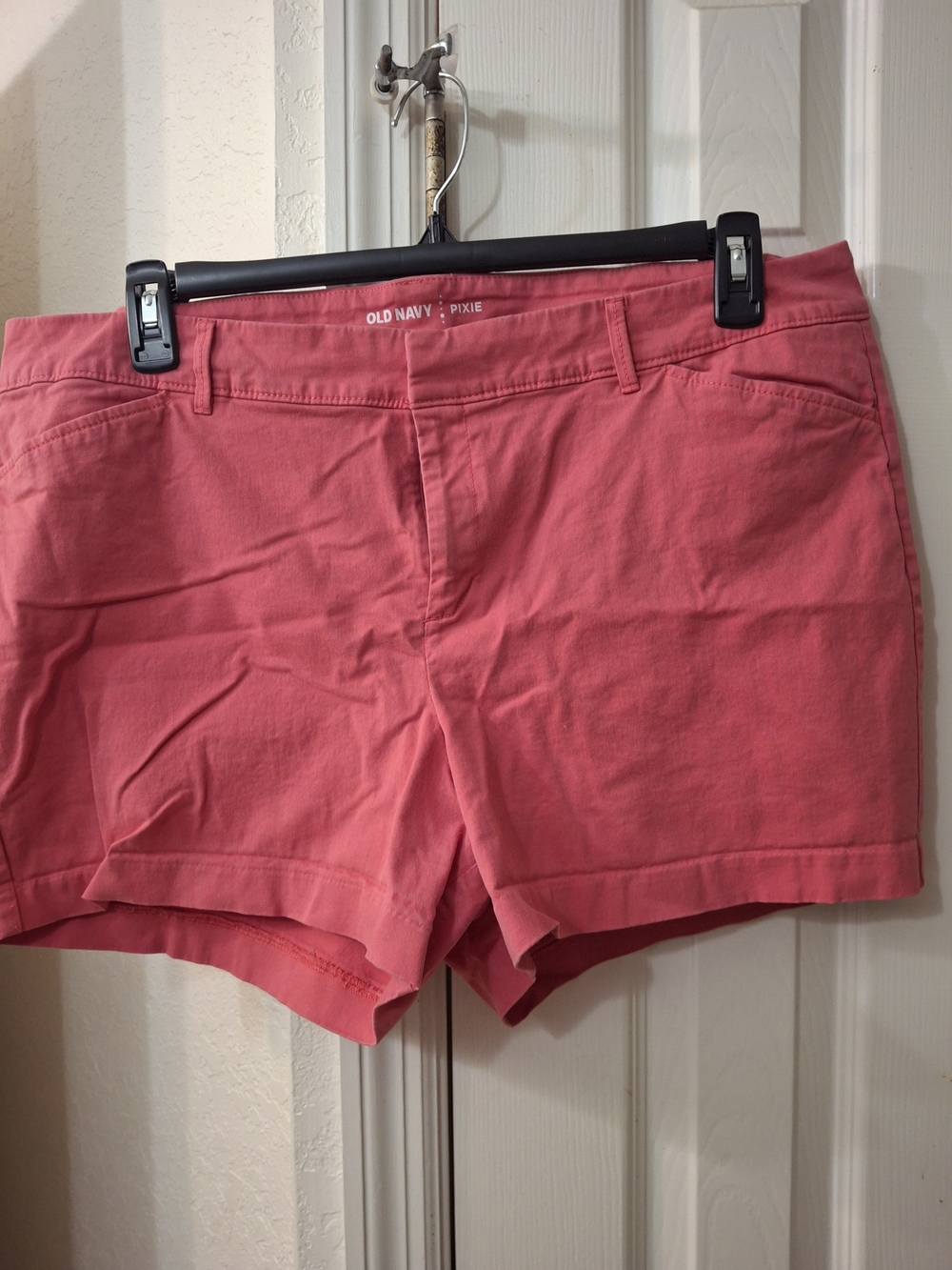 Old Navy Pixie Coral-Pink Casual Women's Shorts